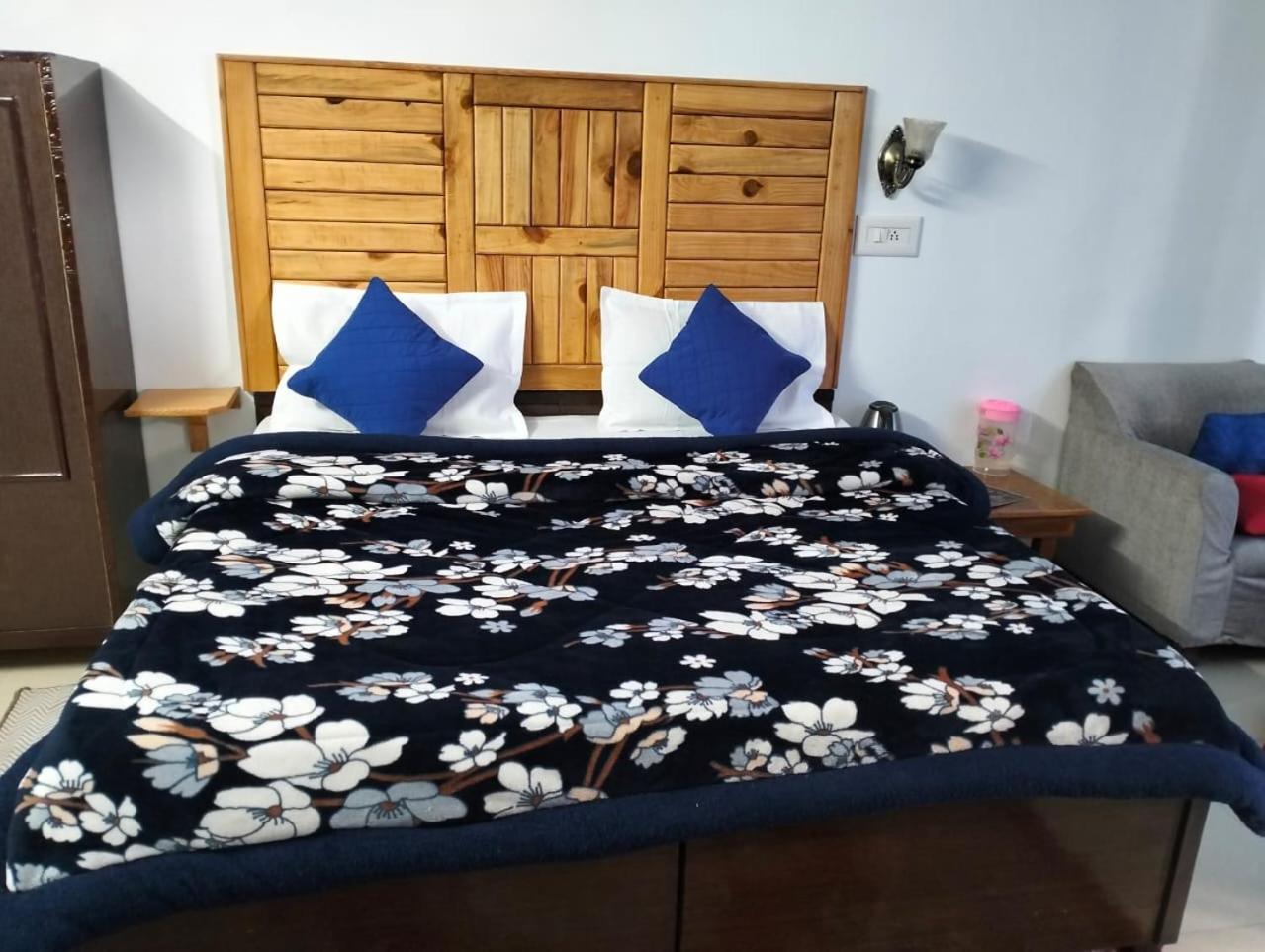 Aman Inn Дармсала Экстерьер фото