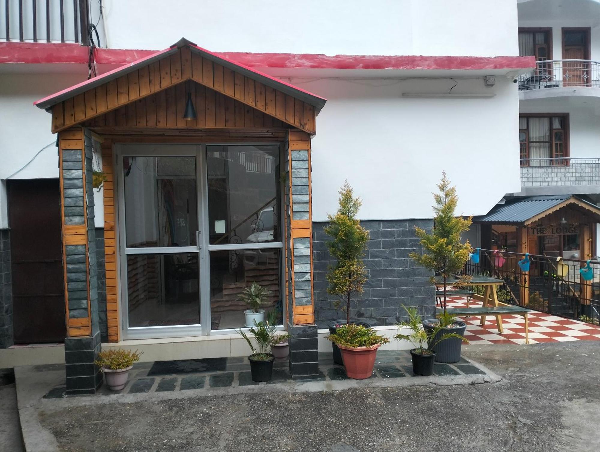Aman Inn Дармсала Номер фото