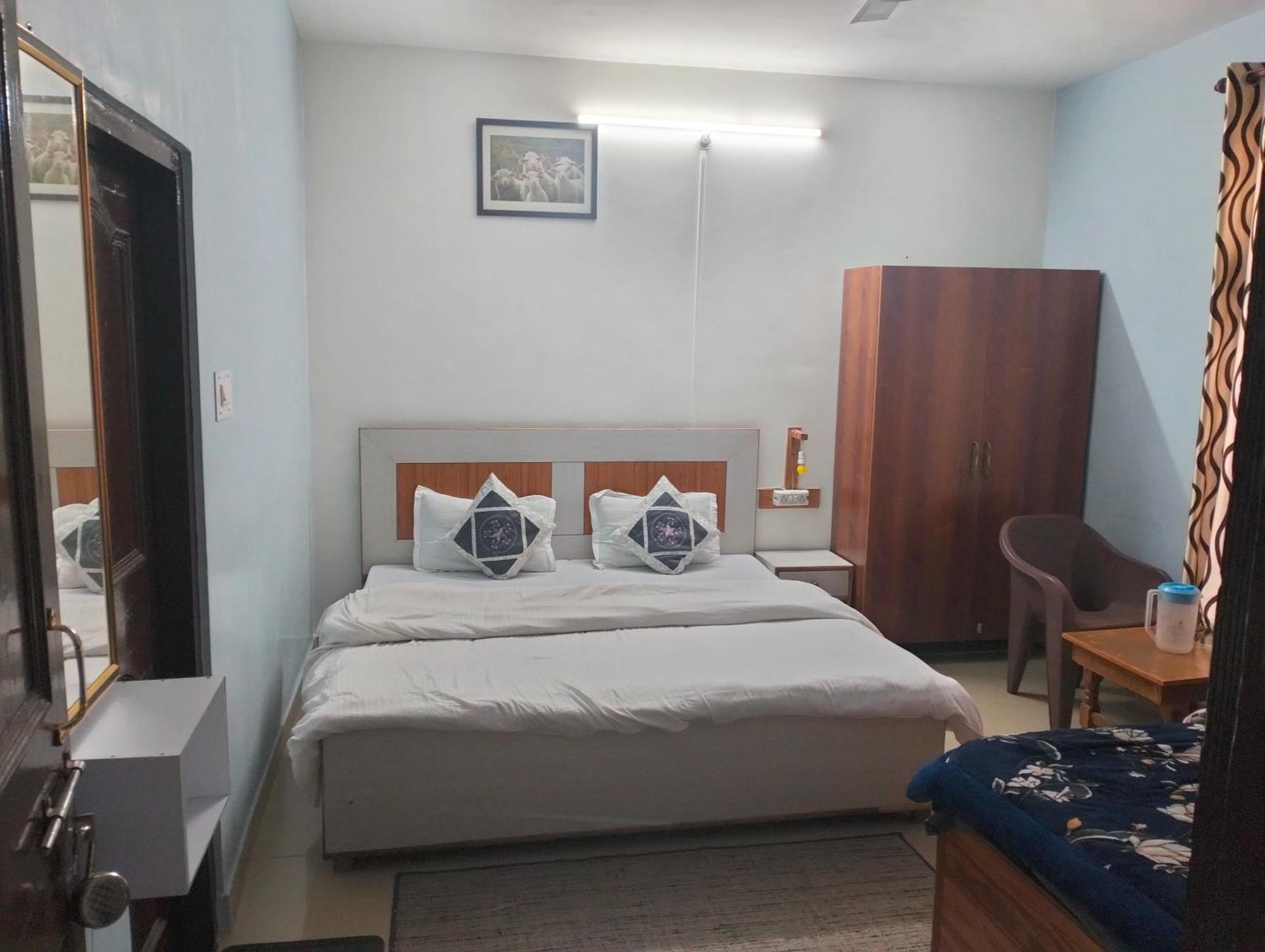 Aman Inn Дармсала Экстерьер фото